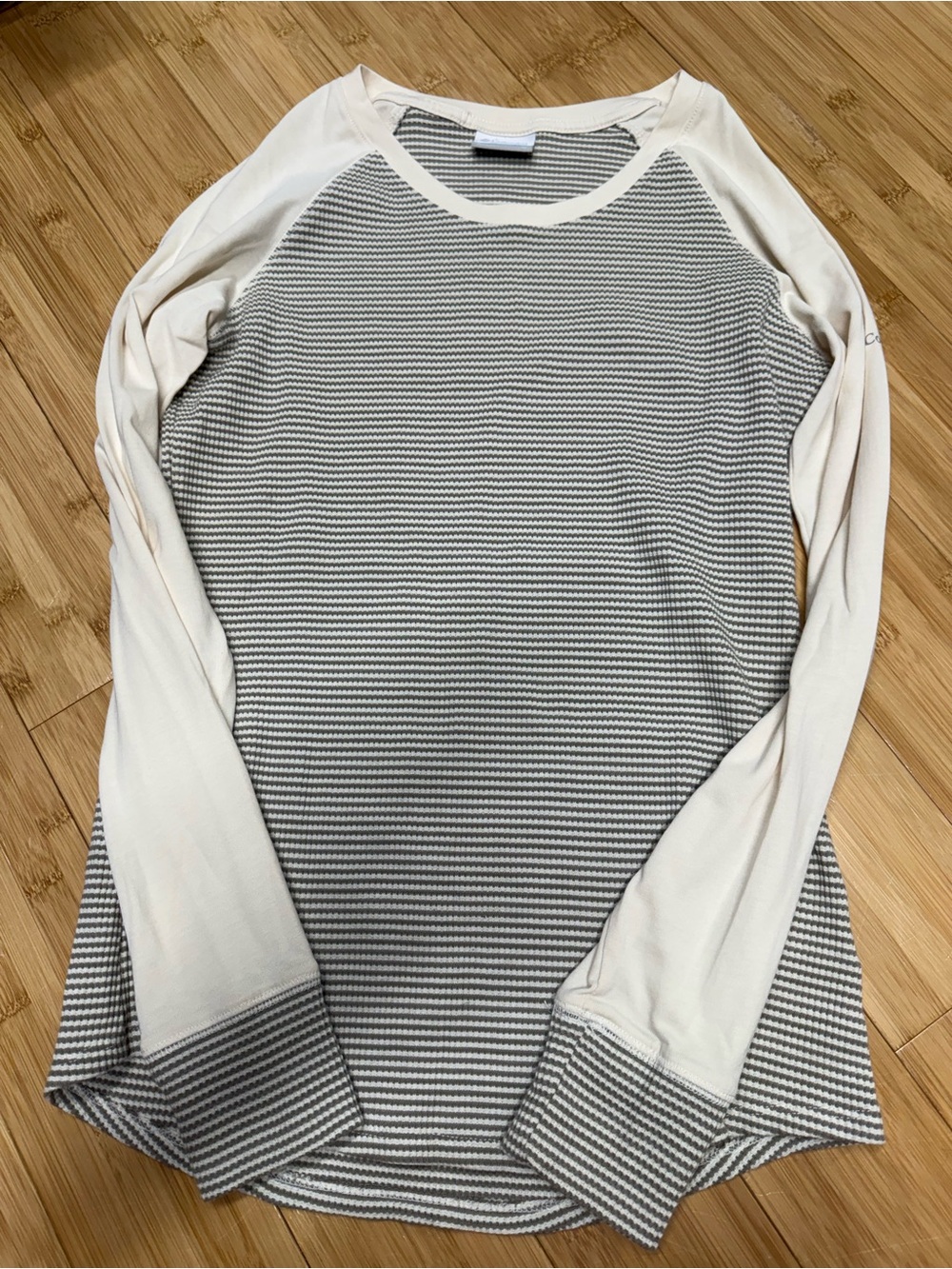 Columbia cream & Gray Striped Long-Sleeve Raglan Shirt